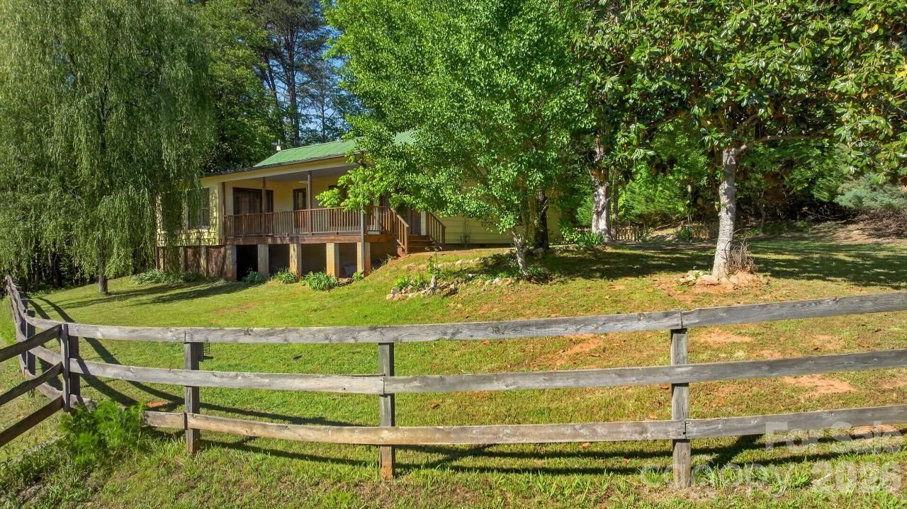 Property Photo:  3205 Collinsville Road  NC 28722 