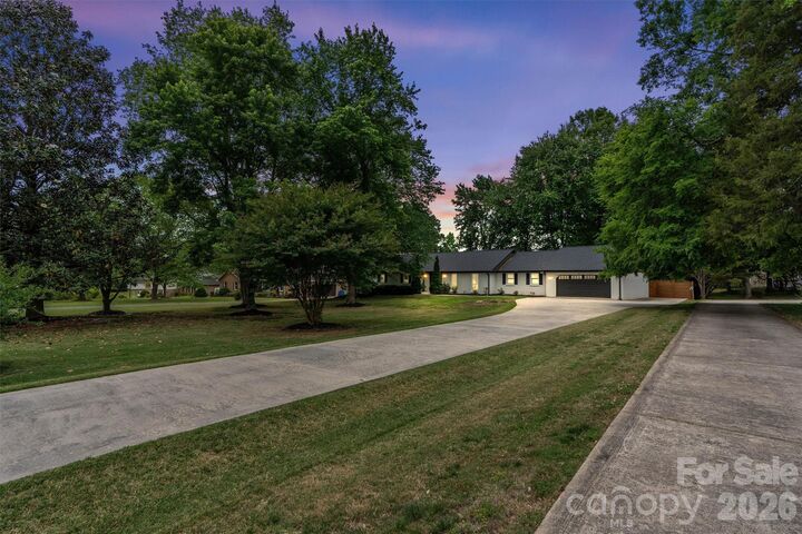 Property Photo:  6021 Morris Farm Lane  NC 28227 