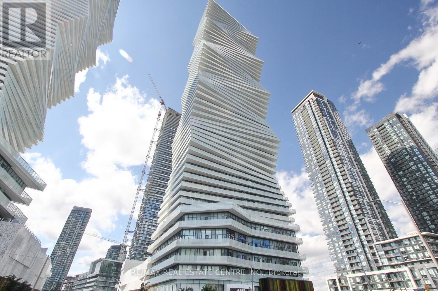 Property Photo:  3900 Confederation Parkway 3602  ON L5B 4M6 
