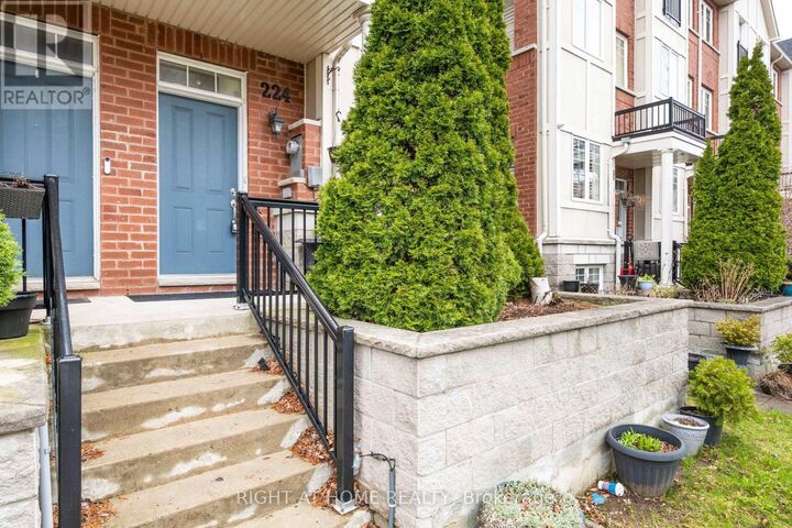 Property Photo:  224 Dairy Drive  ON M1L 0G4 
