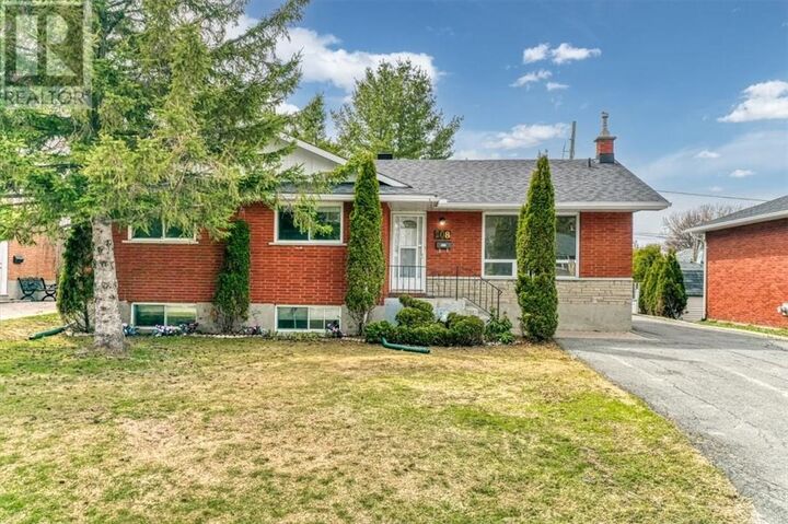 Property Photo:  208 Claudia Court  ON P3A 4C2 