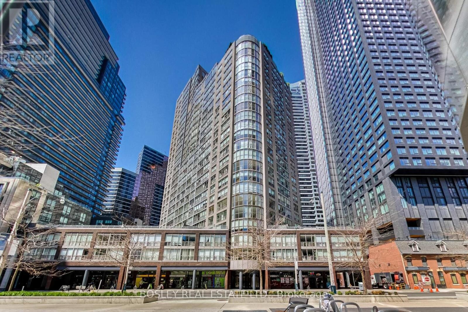 Property Photo:  24 Wellesley Street West 209  ON M4Y 2X6 