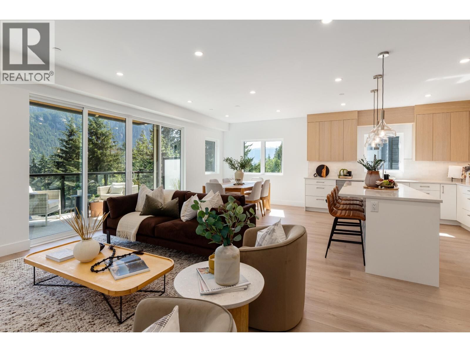 Property Photo:  2098 Crumpit Woods Drive 2  BC V8B 0T6 