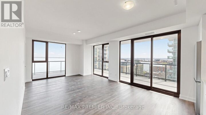 Property Photo:  2075 Lakeshore Road 1108  ON L7R 0H3 