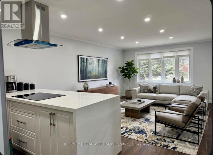 Property Photo:  5 Marcon Court Upper  ON N2E 3G2 