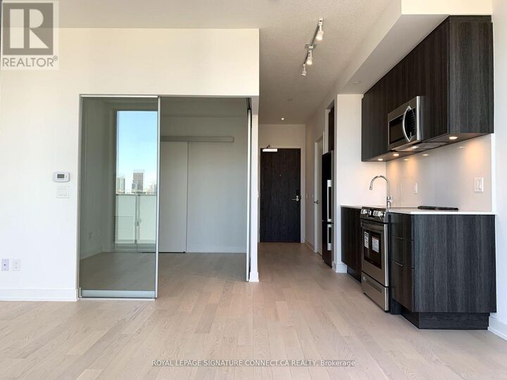 Property Photo:  25 Richmond Street East 2413  ON M5C 0A6 