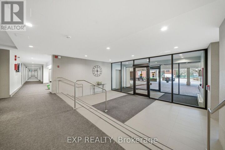Property Photo:  665 Bathgate Drive 1004  ON K1K 3Y4 