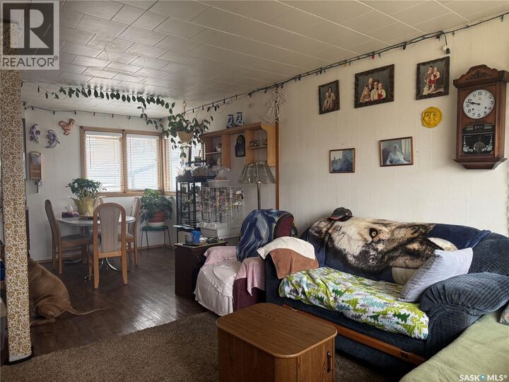 Property Photo:  257 Hochelaga Street E  SK S6H 0N9 