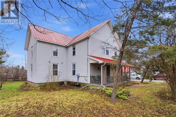 Property Photo: 75 Wellington Street ON P0P 1N0