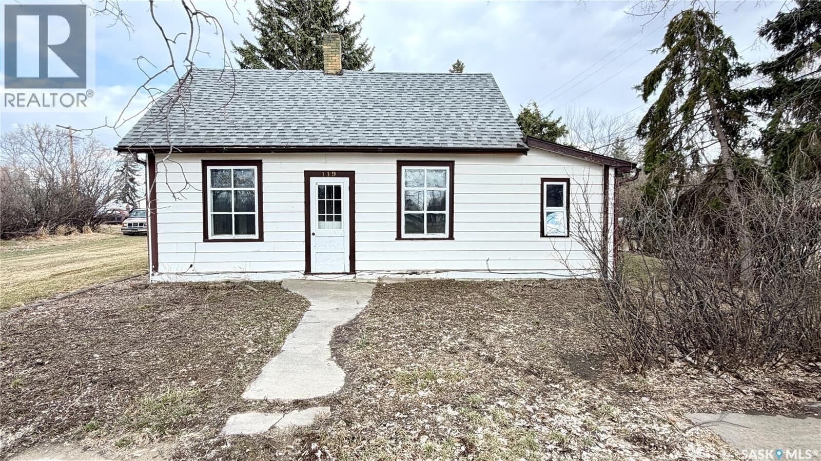 Property Photo:  119 Kennedy Street  SK S0L 0L0 