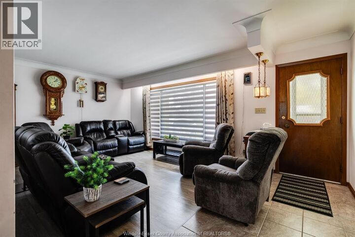 Property Photo:  51 Lutsch  ON N8H 2N5 