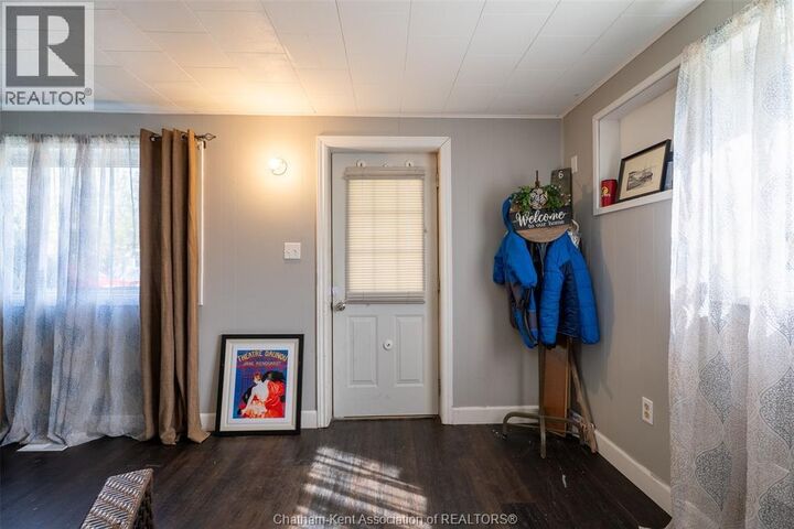 Property Photo:  128 Elizabeth Street  ON N0P 2K0 