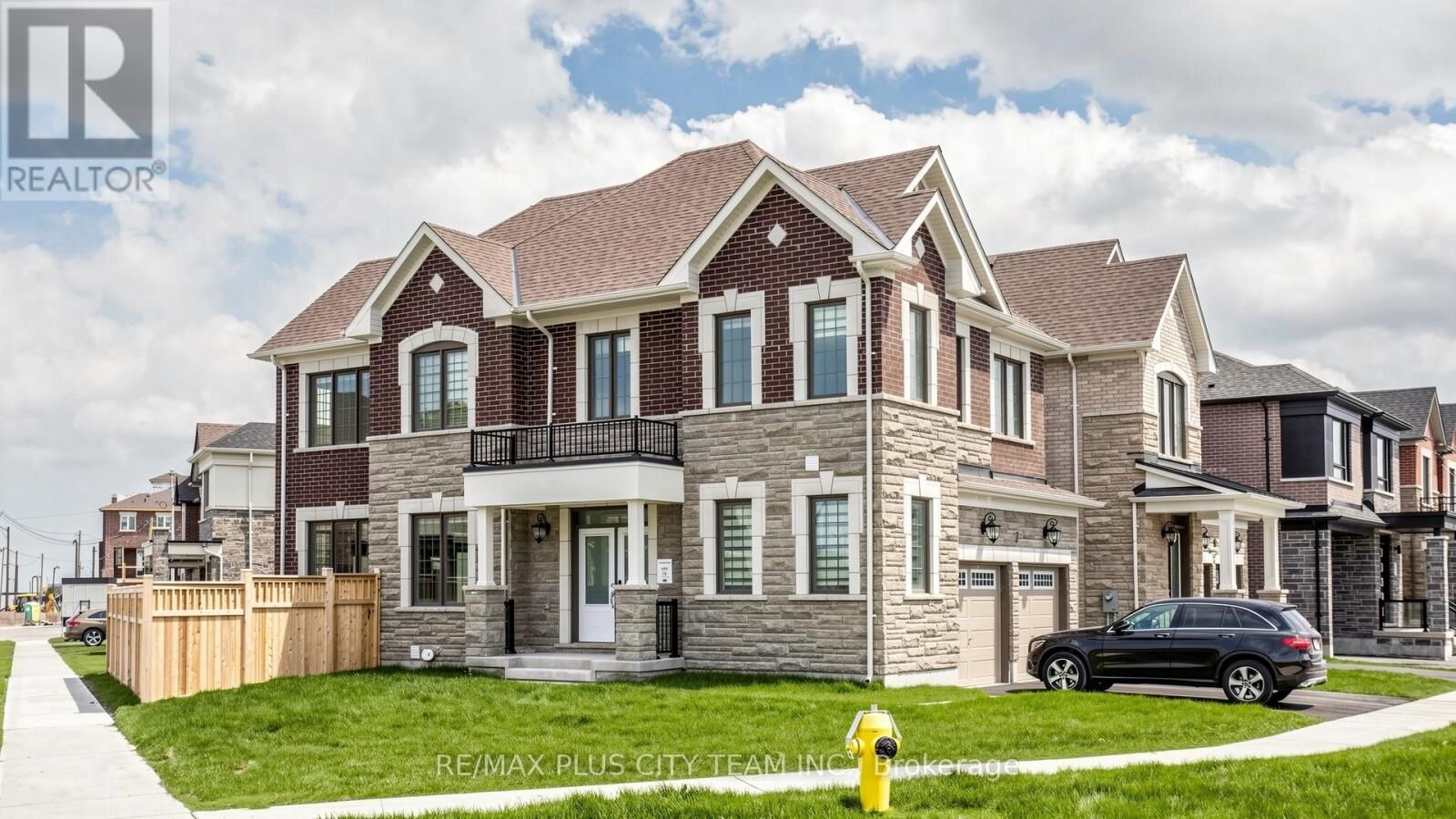 Property Photo:  1 George Roman Avenue  ON L6C 3L9 