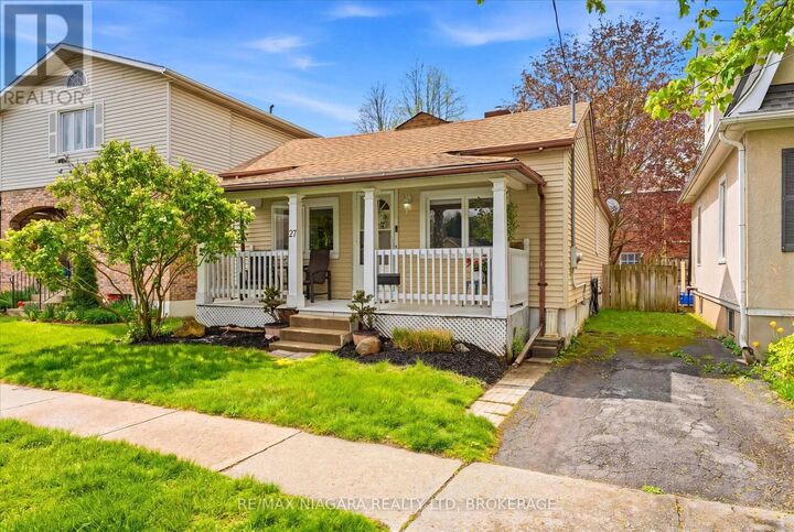 Property Photo:  27 Wiley Street  ON L2R 4E6 