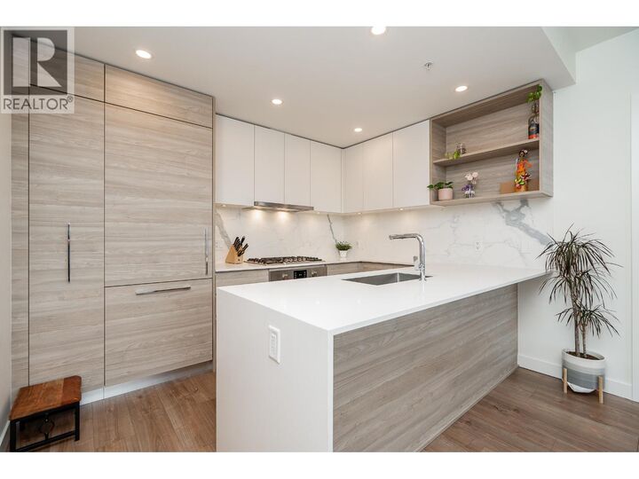 Property Photo:  595 Austin Avenue 1806  BC V3K 0G7 