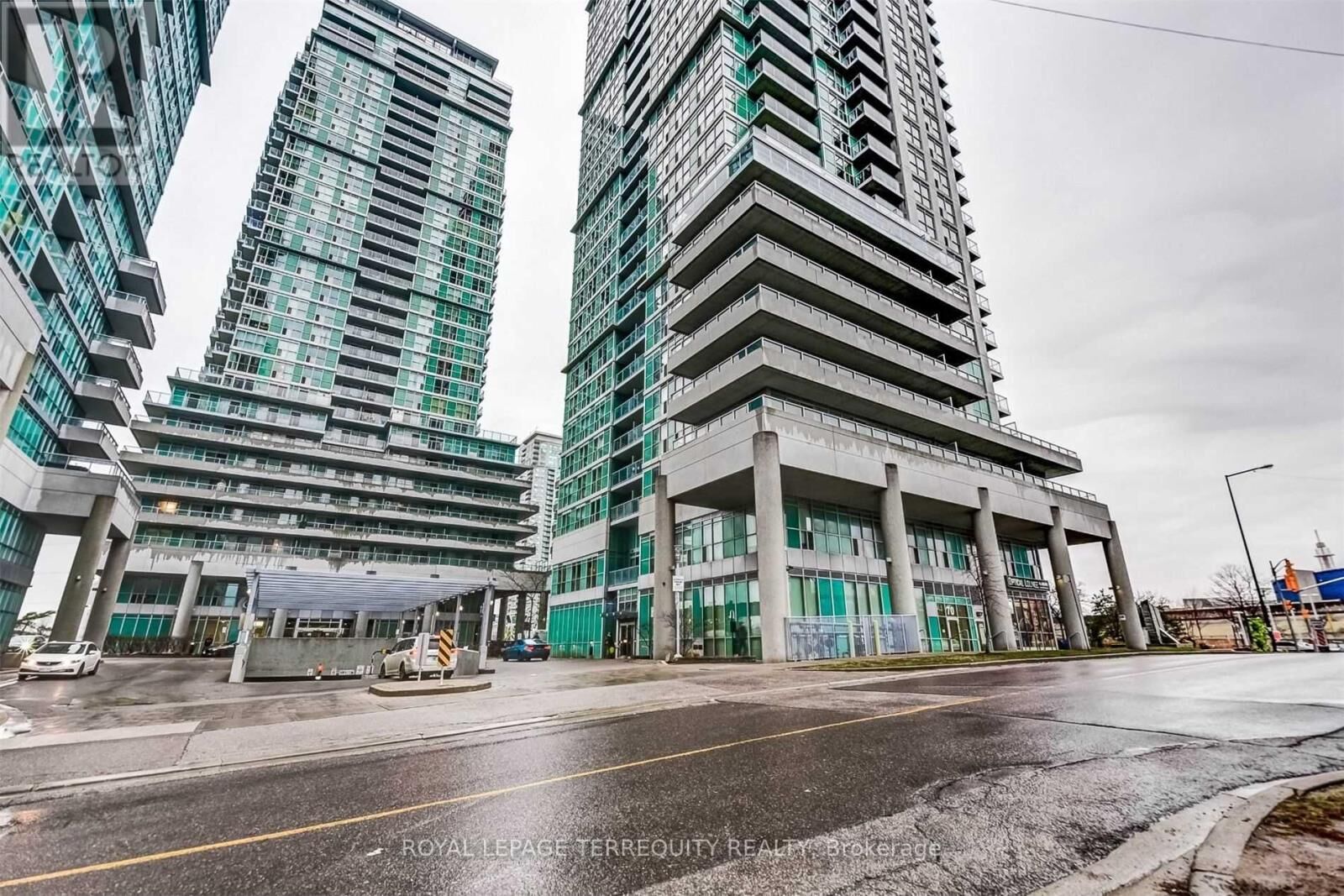 Property Photo:  70 Town Centre Court 1106  ON M1P 0B2 