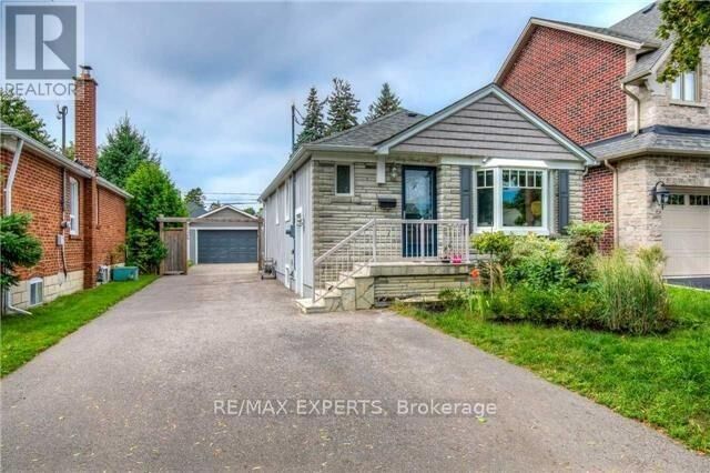 Property Photo:  10 Lady Bank Road Bsmt  ON M8Z 4J5 