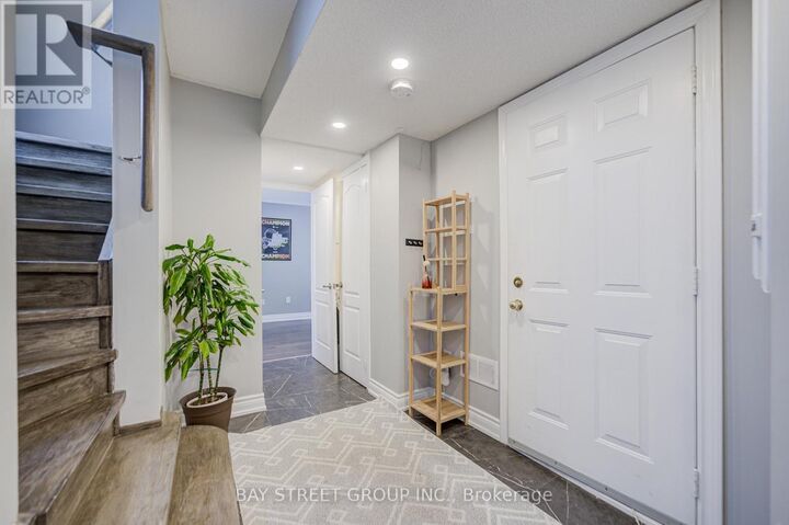 Property Photo:  52 Leitchcroft Crescent  ON L3T 7W1 