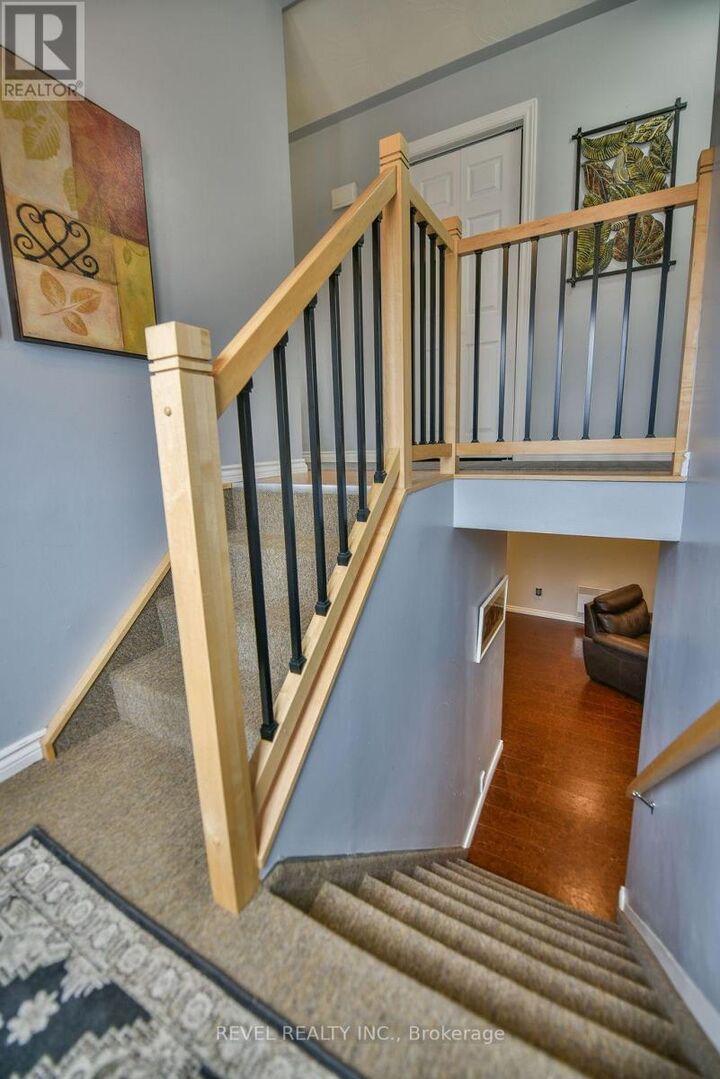 Property Photo:  100 Brock Avenue  ON P4N 7P1 