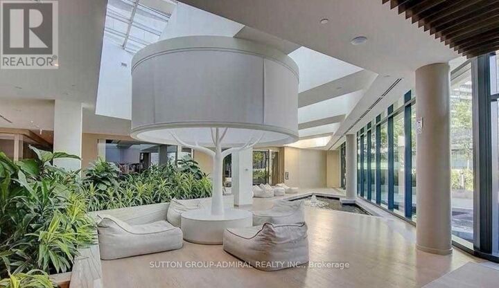 Property Photo:  100 Harbour Street 1011  ON M5J 0B5 