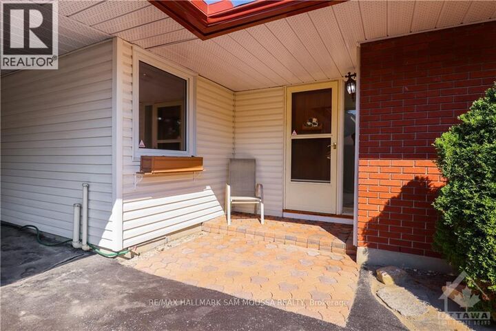 Property Photo:  761 Garner Avenue  ON K1V 6M5 