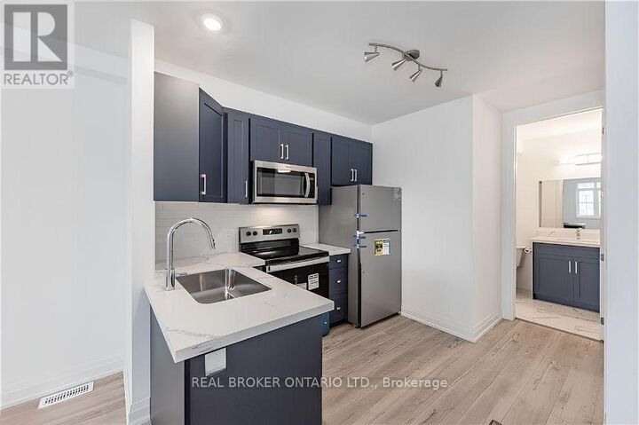 Property Photo:  777 Beach Boulevard 2  ON L8H 6Y5 