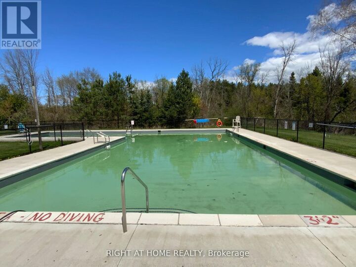 Property Photo:  3 Woody Way Boulevard East  ON L0E 1N0 