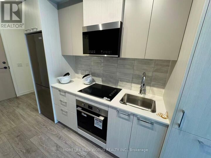 Property Photo:  10 Oak Street  ON M5A 0Z1 