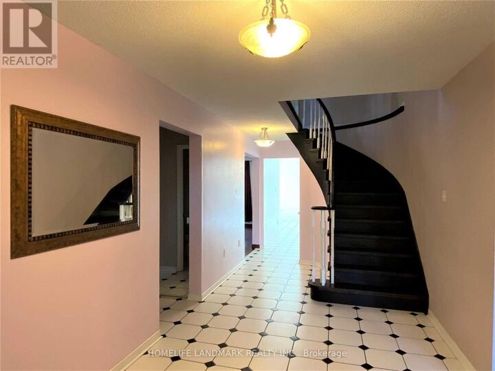 Property Photo:  102 Bernard Avenue  ON L4C 9Z5 