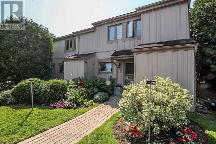 Property Photo:  493 Oxbow Crescent  ON L9Y 5B4 