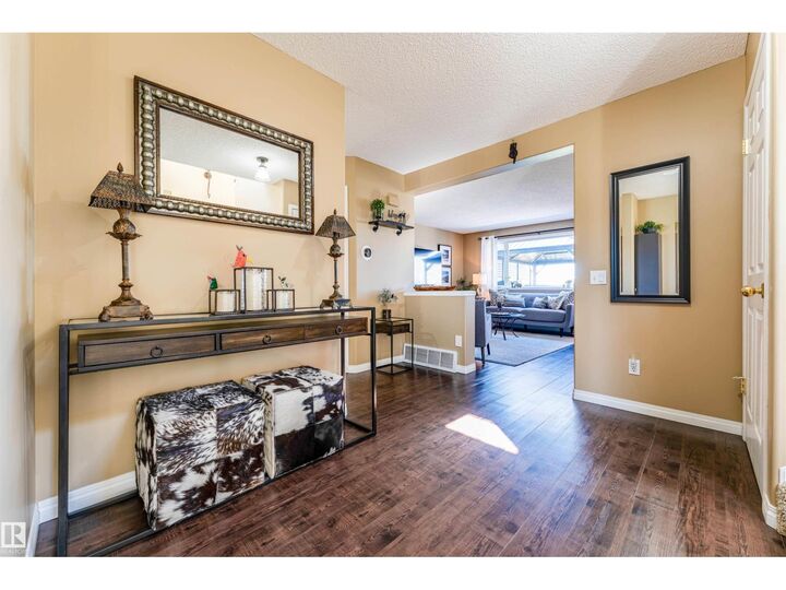 Property Photo:  847 Blacklock Wy SW  AB T6W 1C6 