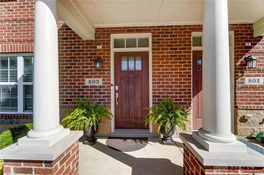 Property Photo:  803 Brownstone Row  OH 45066 