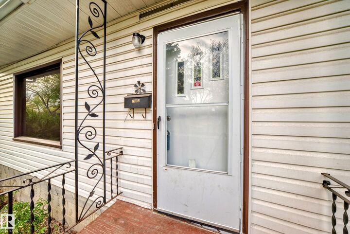 Property Photo:  13003 Sherbrooke Avenue NW  AB T5L 4E6 