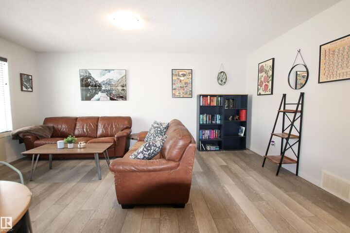 Property Photo:  2509 14 Avenue NW  AB T6T 2J6 