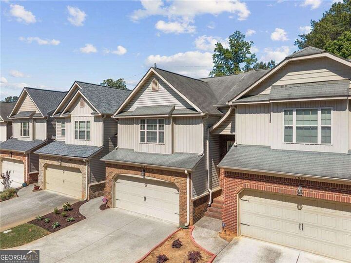 Property Photo:  2884 Oshields Court SW 1  GA 30060 
