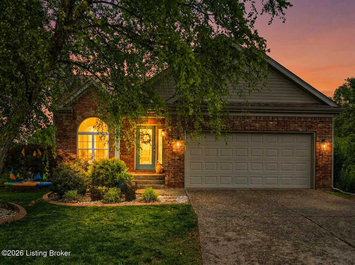 Property Photo:  13307 Crystal Cove  KY 40223 