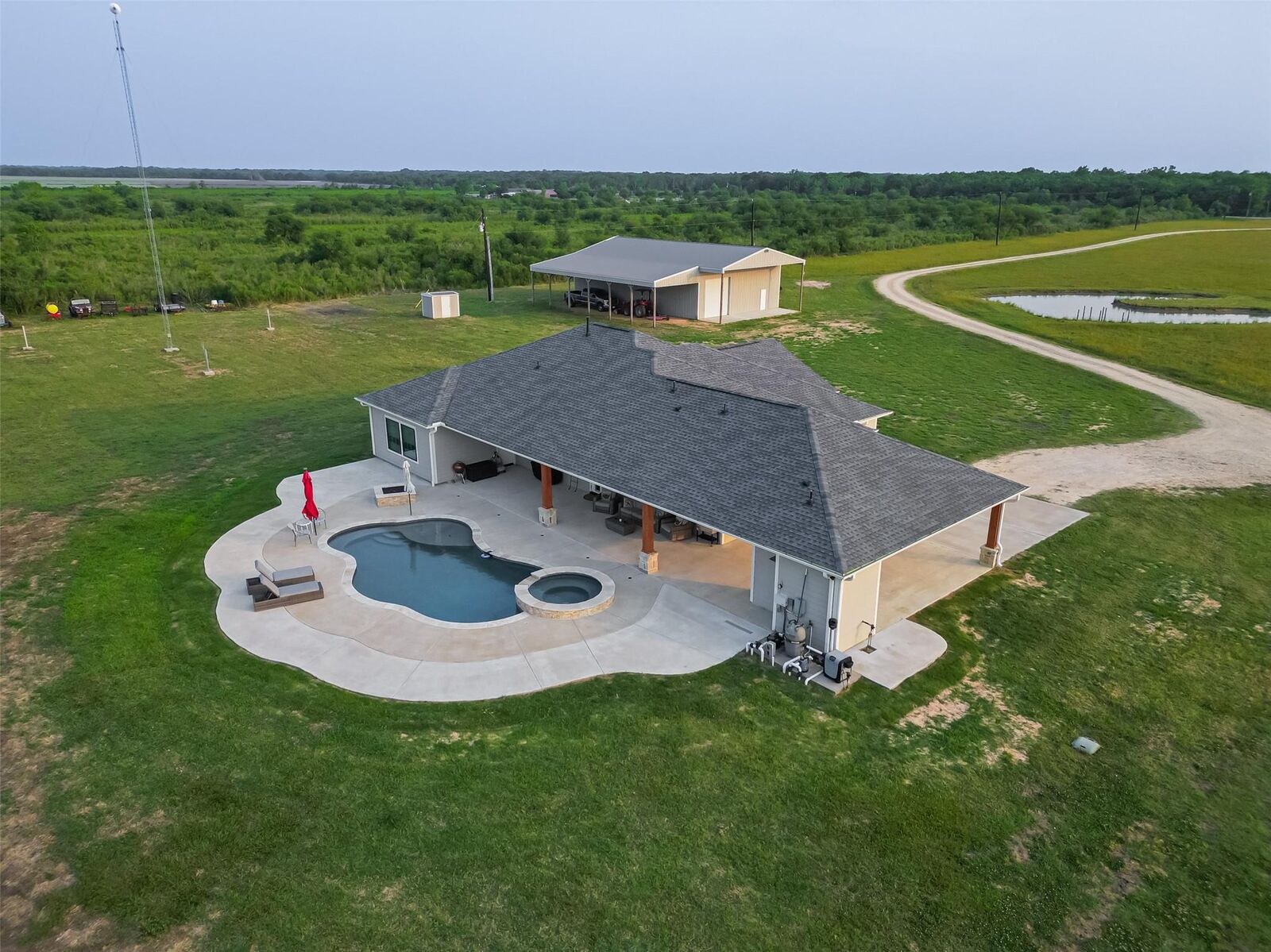 Property Photo: 16702 Dipple Road TX 77444