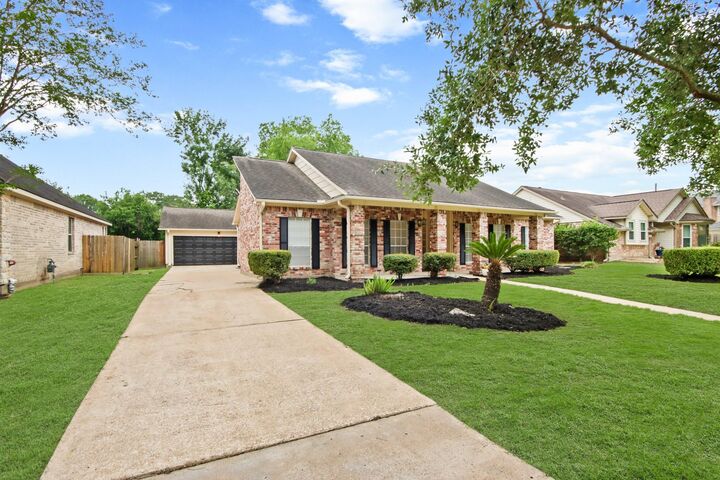 Property Photo:  12711 Bonnywood Lane  TX 77429 