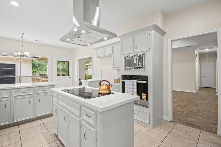 Property Photo:  12711 Bonnywood Lane  TX 77429 