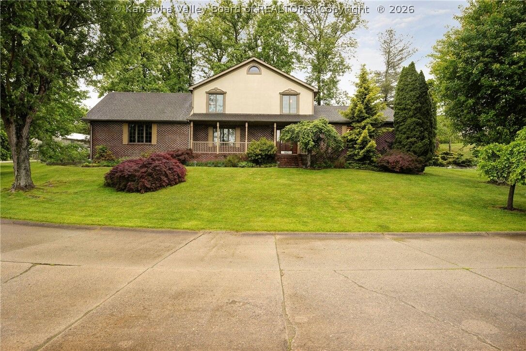 Property Photo:  817 Shrewsbury Drive  WV 25177 