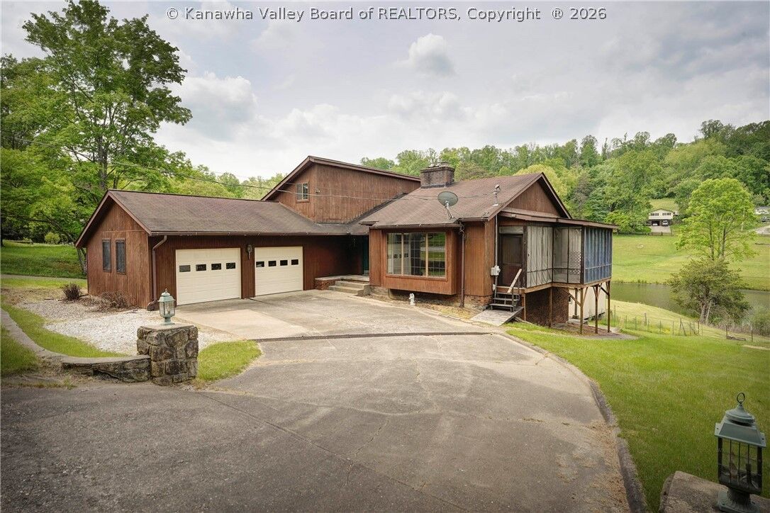 Property Photo:  274 Pioneer Lane  WV 25314 