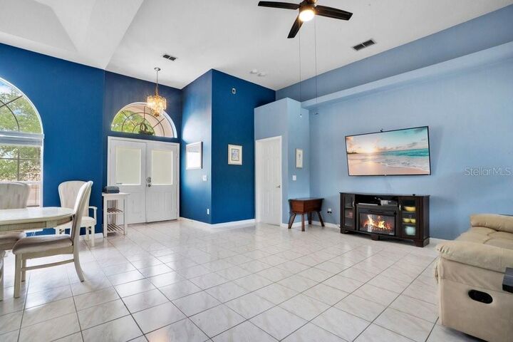 Property Photo:  8618 Terrace Pines Court  FL 32836 