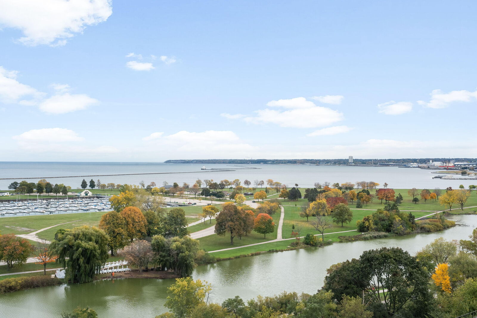 Property Photo:  1610 N Prospect Ave 903  WI 53202 