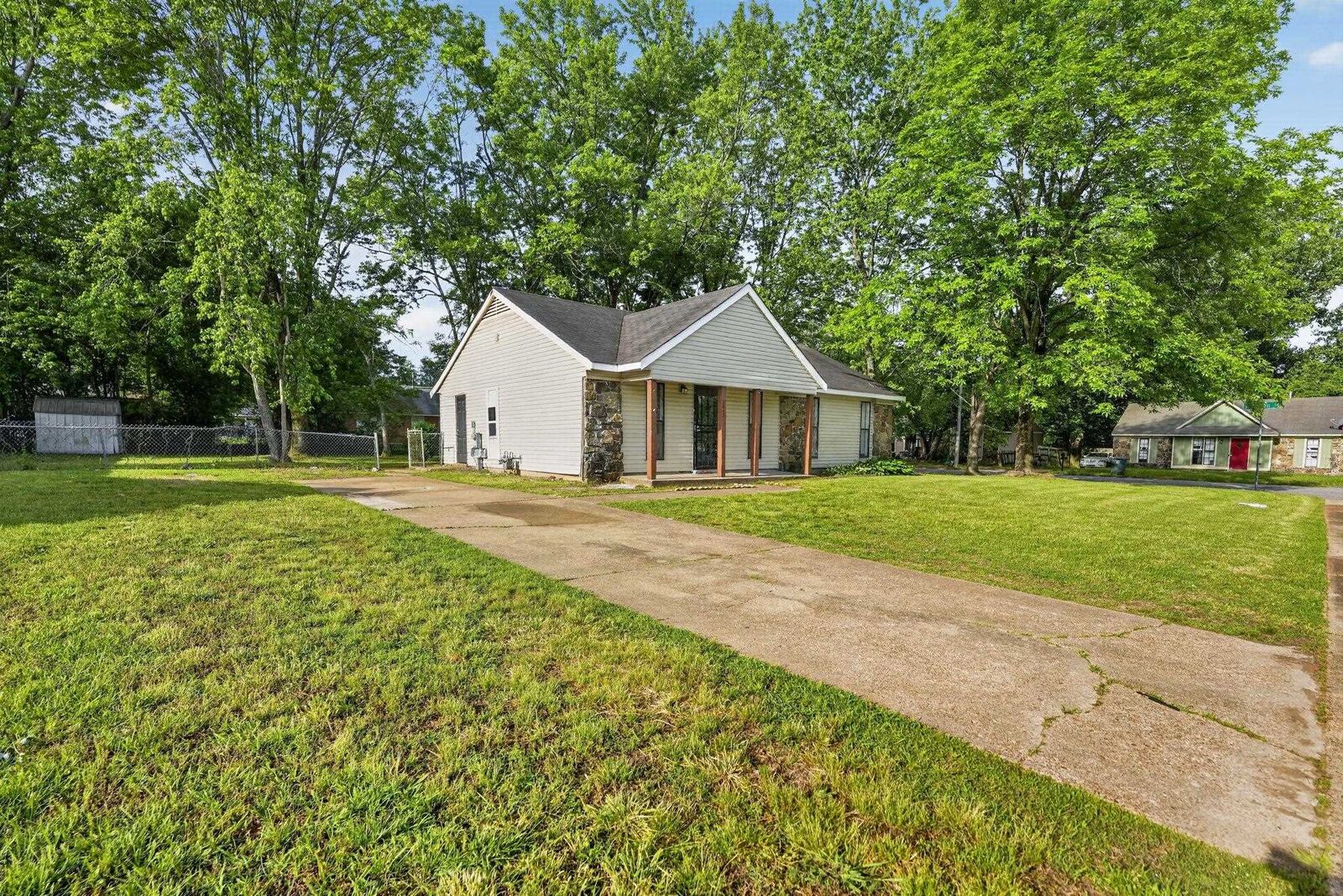 Property Photo:  3843 Alex Cv  TN 38128 