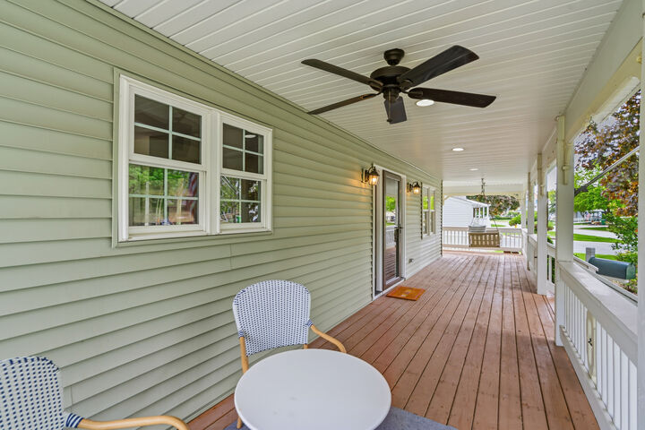 Property Photo:  16843 Elm Lane Drive  IL 60477 