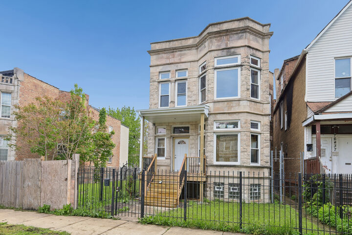Property Photo:  6433 S Sangamon Street  IL 60621 
