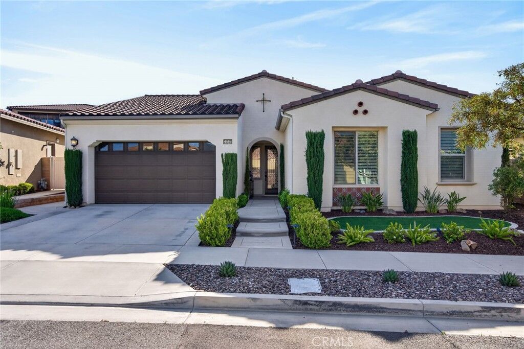 Property Photo:  24340 Crestley Drive  CA 92883 