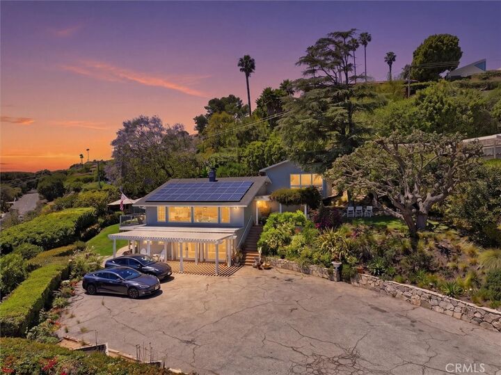 Property Photo:  1 Diamonte Lane  CA 90275 