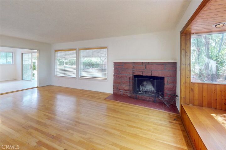 Property Photo: 11918 Cameo Place CA 91344
