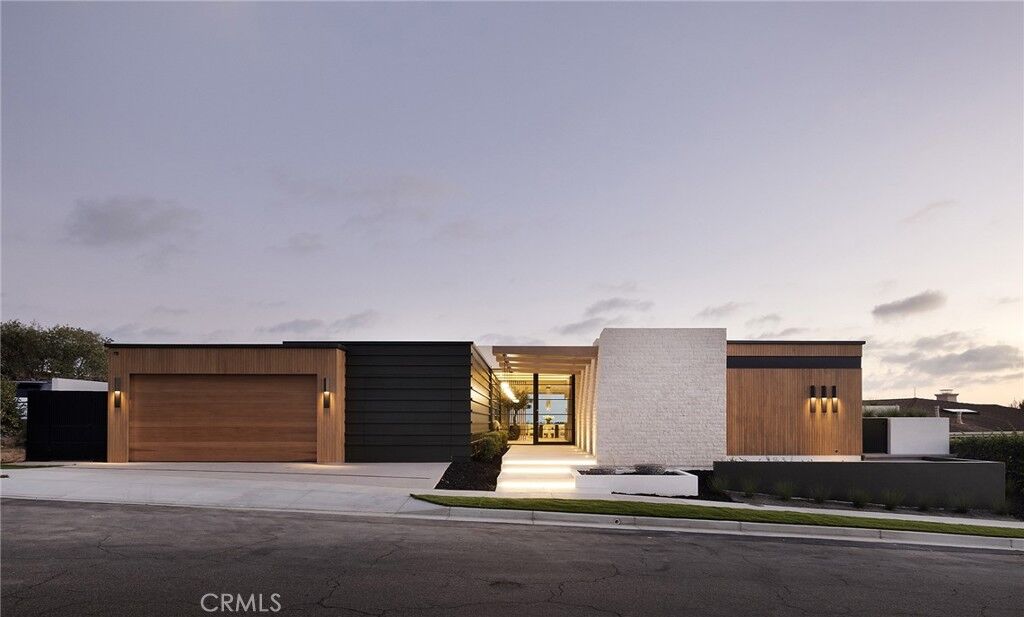 Property Photo:  2519 Harbor View Drive  CA 92625 